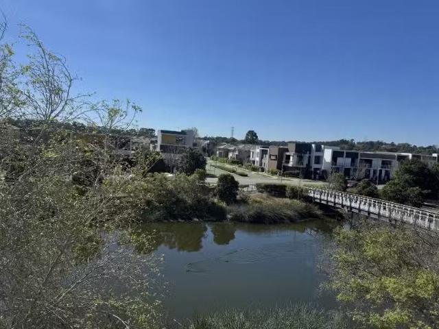 57 Fernandez Lane, PENRITH Townhouse for rent Listed by For R.