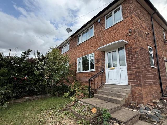 57 Great Bank Road, Rotherham 3 bed terraced house to rent £1,400 pcm £323 pw