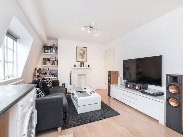 Greek Street, Soho, London W1D, 1 bed flat to rent, £2,145 pcm | PrimeLocation