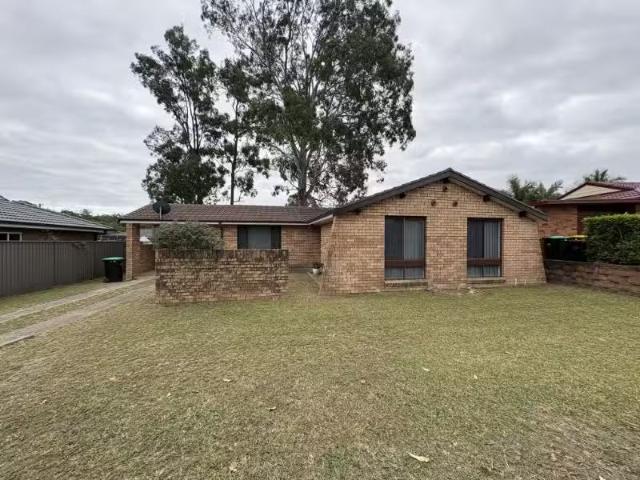 57 Greenbank Drive, Werrington Downs House for rent Listed by.
