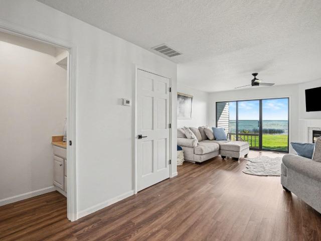 57 Harbour View Pointe Road