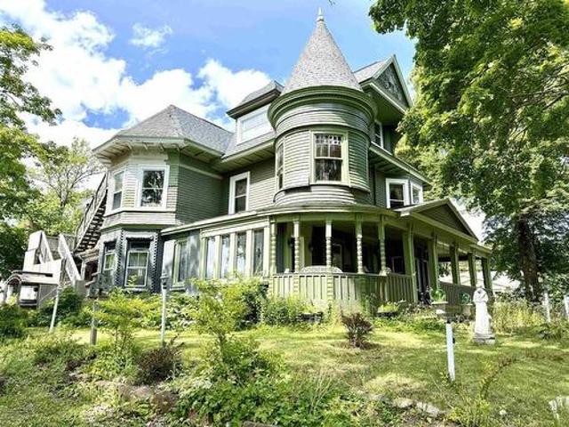 57 Havelock Street, Amherst, NS, B4H 3J9 house for sale | Listing ID 202603 | Royal LePage