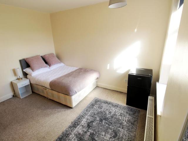 57 Hewson Road, Lincoln. 1 bed in a house share £515 pcm £119 pw