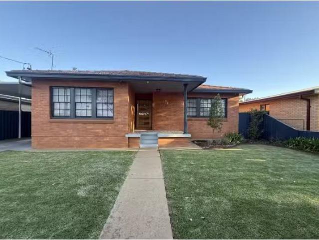 57 High Street, Dubbo House for rent Listed by Property Manag.