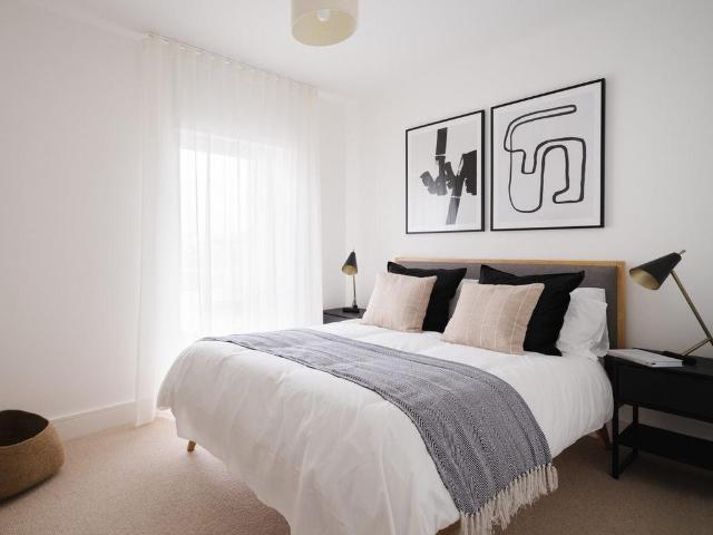 57 Hooper Street, Birmingham B18 2 bed apartment to rent £1,208 pcm £279 pw