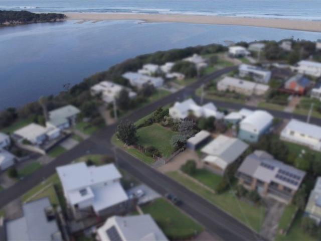 57 Lakeside Drive Lake Tyers Beach