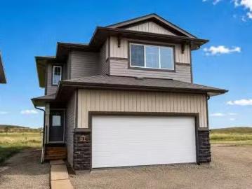 57 Lincoln Street, Sylvan Lake, AB, T4S 0V4 house for sale.