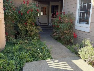 57 Little Creek Ln, Novato, CA 94945 | MLS #326021