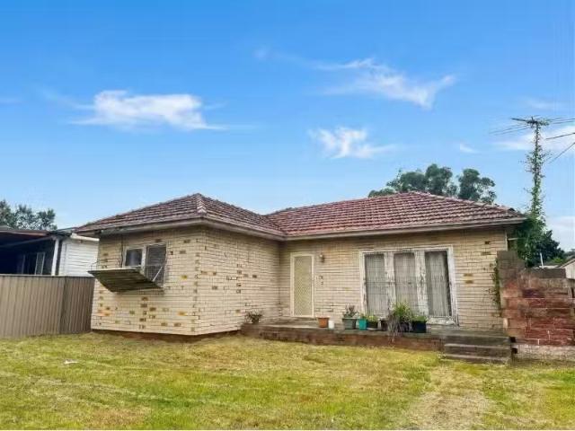 57 Melbourne Street, OXLEY PARK House for rent Listed by Shar.