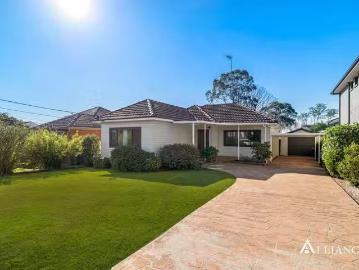 Moruya, Eurobodalla County - Garden, Parking