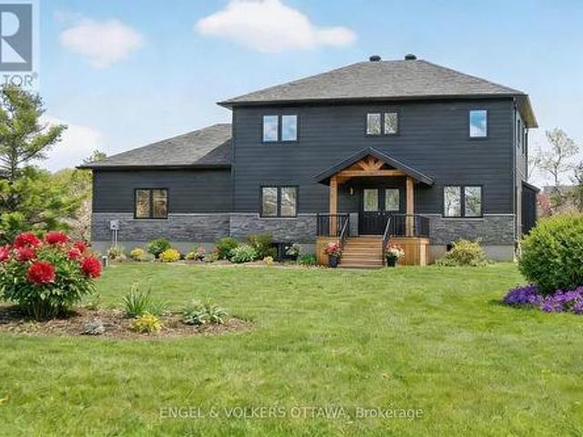 57 Paul A. Bertrand Drive, Mcnab/Braeside, ON, K7S 3G8 house for sale | Listing ID X12987 | Royal LePage