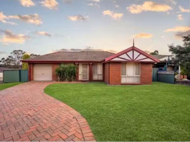 57 Schanck Drive, METFORD House for rent Listed by Love Renta.