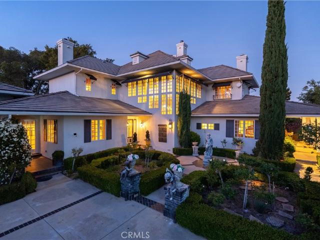 5405 Vineyard Drive