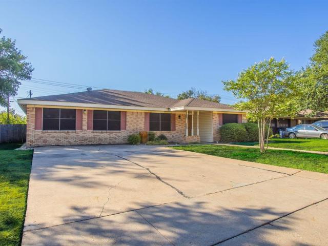 5406 Hawthorne Drive