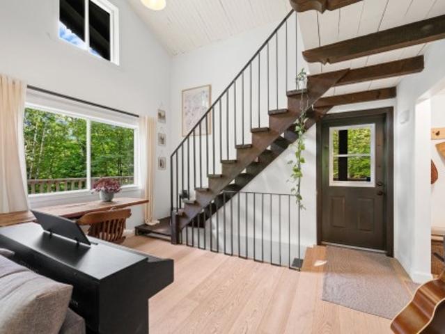 5407 Rue Du Beau Vallon, Val Morin, QC, J0T 2R0 house for sale | Listing ID 26629 | Royal LePage
