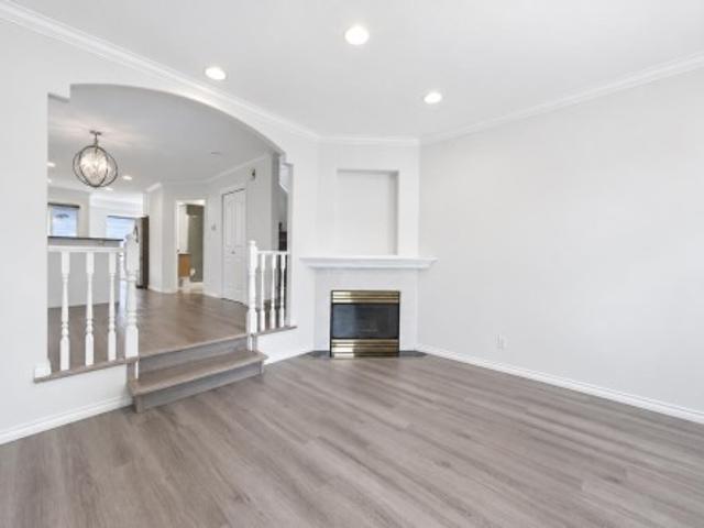 5408 Norfolk Street, Burnaby, BC, V5G 1G2 duplex for sale | Listing ID R3166 | Royal LePage