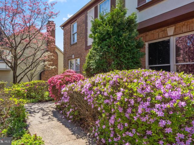 5408 Kennington Pl, Fairfax, VA 22032 | MLS #VAFX2302