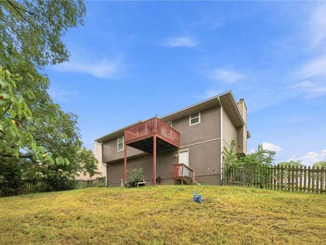 5409 N Poe Avenue