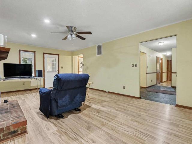 5409 Doe Lane
