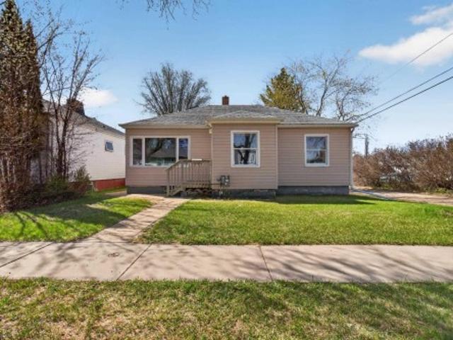 5409 49 Ave, Camrose, AB, T4V 0N6 house for sale | Listing ID E4492 | Royal LePage