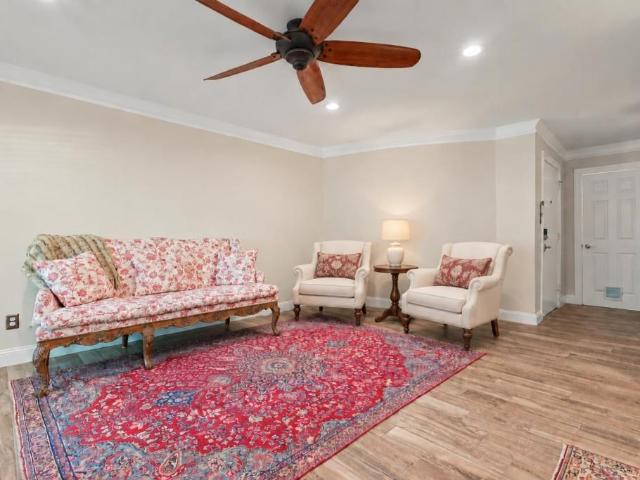 5400 Roswell Road NE N9