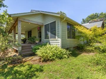 5401 Crestwood Lane