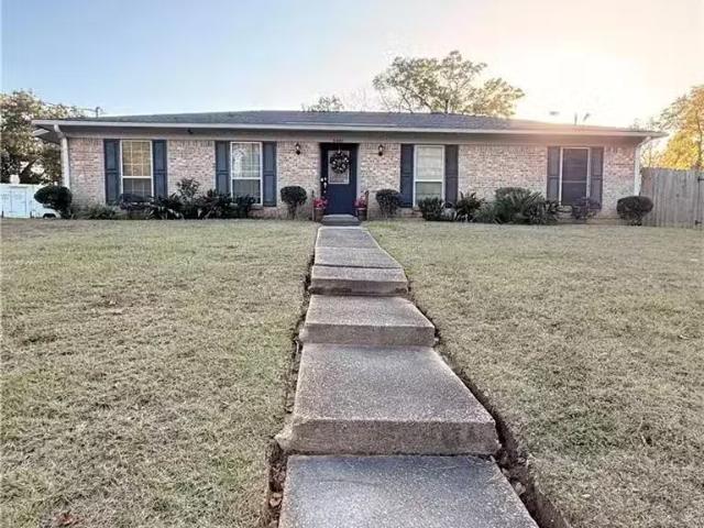 5401 RAINES DR, MOBILE, AL 36609