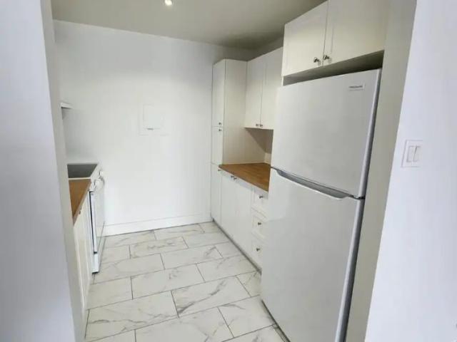 540 Charest Est — 3 1/2