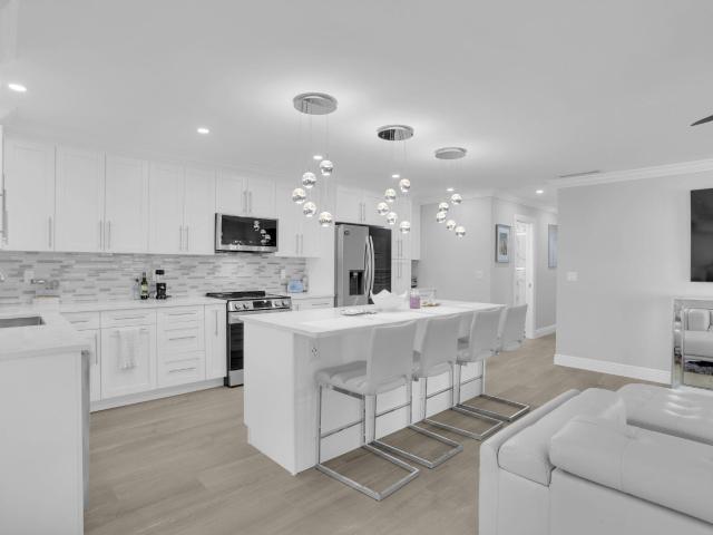 540 High Point Dr, Unit A, Delray Beach, FL 33445 | MLS #R11132