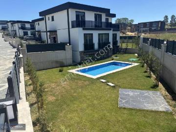 540 M2 Bahçeli Müstakil 5+2 Tripleks Villa Özel Havuz&güvenlik