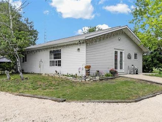 54149 Millbrook Road, Anola, MB, R5P 0B6 house for sale | Listing ID 202619 | Royal LePage