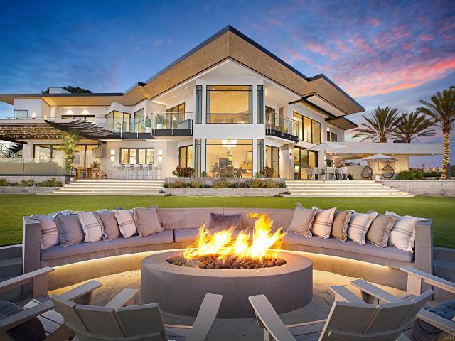 5416 Candlelight Dr, La Jolla, CA 92037 | MLS #260012