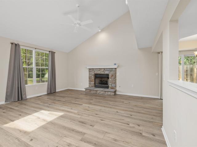 5418 Thornbriar Lane