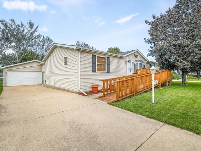 5410 Autumnash Lane