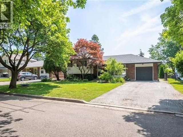 5410 Clive Crescent, Burlington, ON, L7L 3P1 house for sale | Listing ID 40851 | Royal LePage