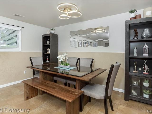 5410 Edgar Road