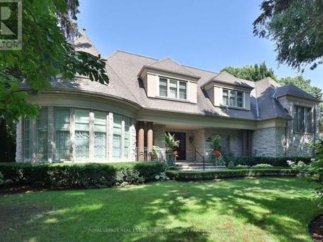 541 Arrowhead Road, Mississauga, ON, L5H 1V5 Luxury House for sale | Listing ID W13772 | Royal LePage Carriage Trade Luxury Properties
