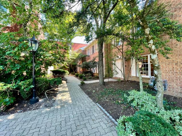 541 W Short Street # 3
