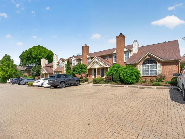 541 W Short Street # 15
