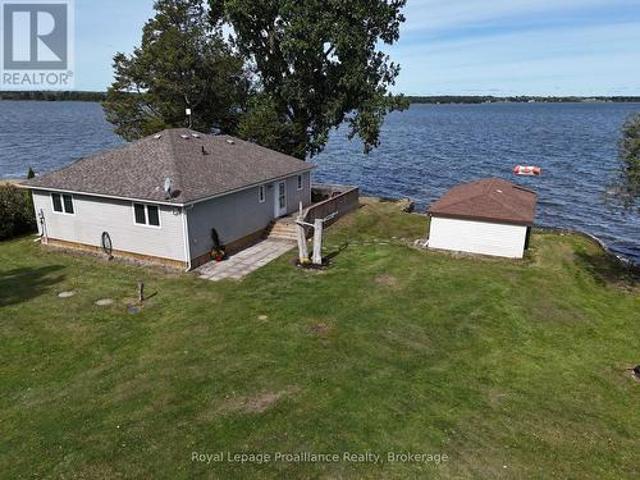 541G South Shore Road, Greater Napanee, ON, K7R 3K7 house for sale | Listing ID X13814 | Royal LePage