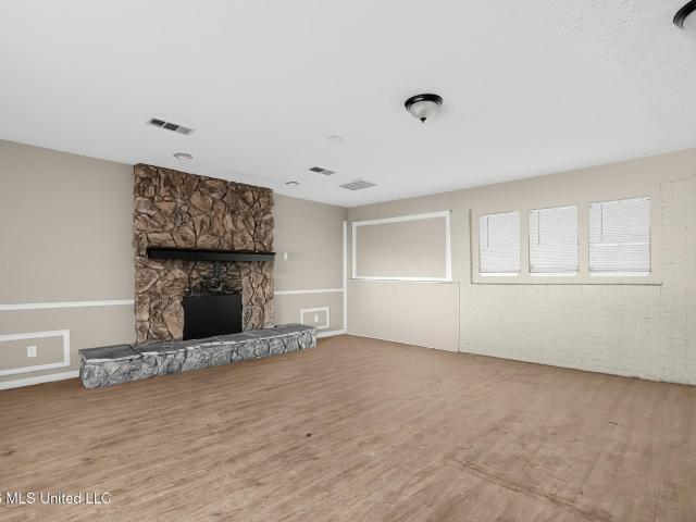 5424 Brookhollow Drive