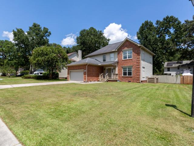 5428 Roxbury Drive