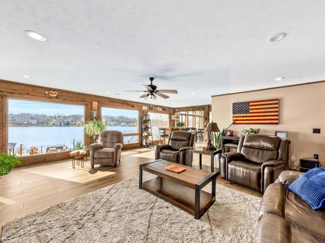 5420 W Peninsula Dr