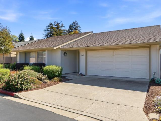 542 Hamlin Way