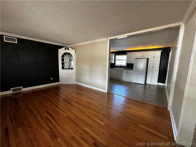 542 W Seventh Street