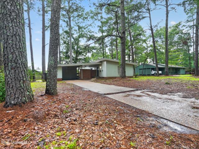 5435 Wayneland Drive