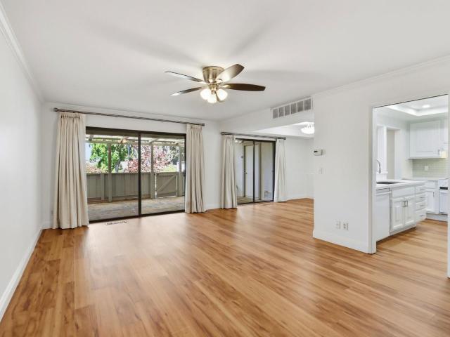 5438 Cribari Green