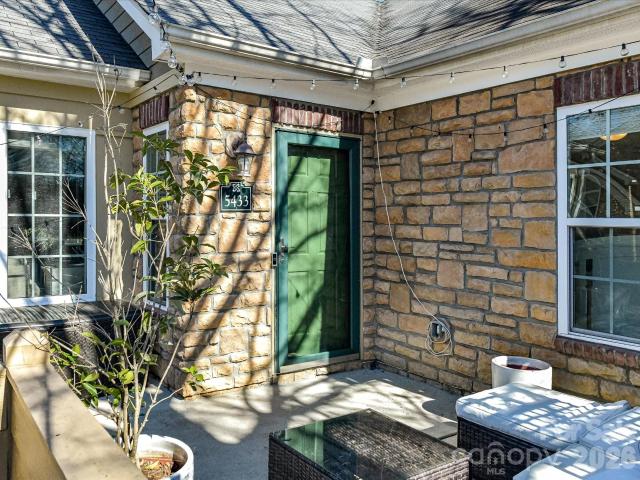 5433 Prosperity View Dr, Charlotte, NC 28269 | MLS #4373