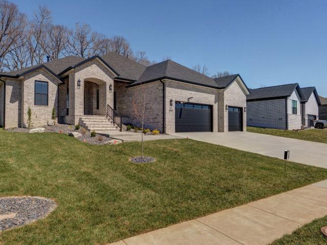 5447 E Wild Horse Drive