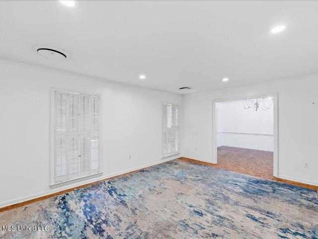 5440 Saratoga Drive